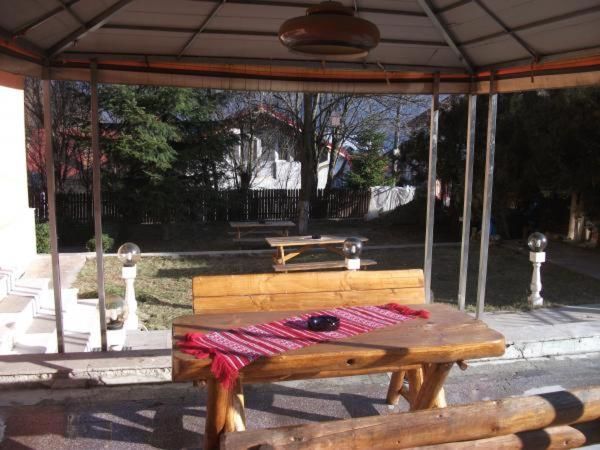 Гостевой дом Pensiunea Luminita Буштени-30