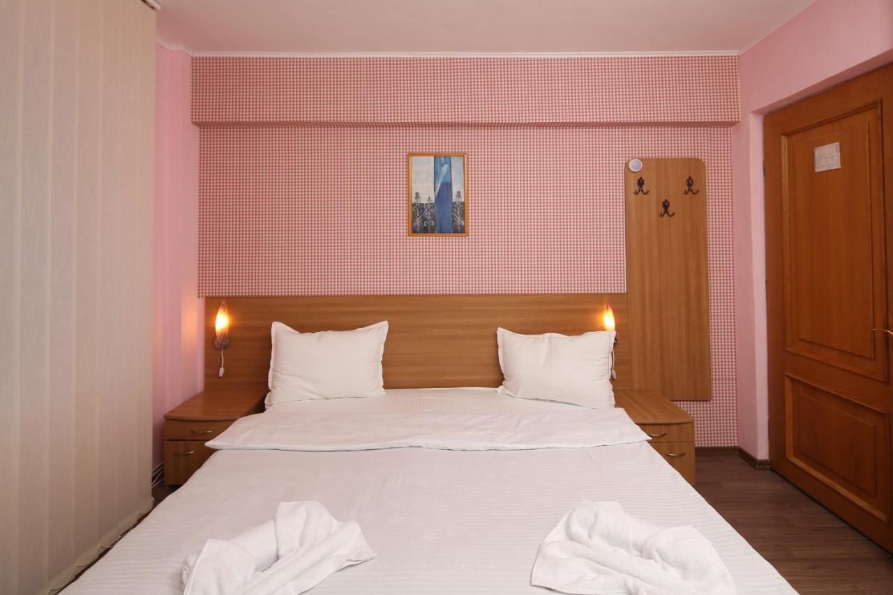 Гостевой дом Pensiunea Luminita Буштени